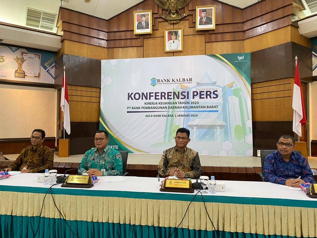 Bank Kalbar menggelar konferensi pers terkait kinerja keuangan tahun 2023. Foto: Rere Hutapea/Hi!Pontianak