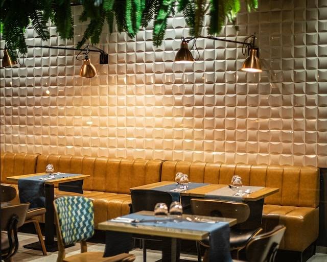 Restoran Sunda di Yogyakarta. Foto hanya ilustrasi bukan tempat sebenarnya. Sumber foto: Unsplash.com/piotr szulawski