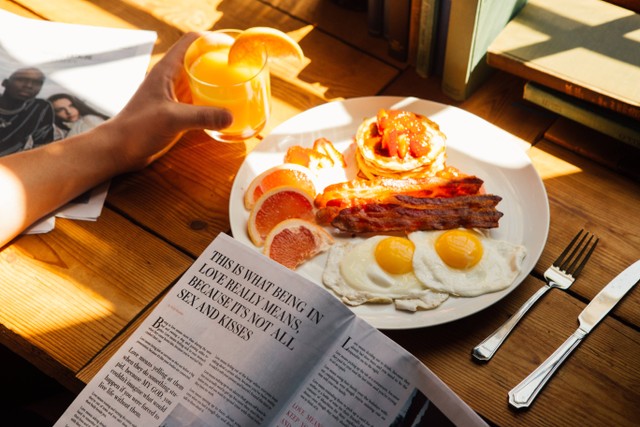 Tempat sarapan pagi di Batam, foto hanya ilustrasi, bukan tempat sebenarnya: Unsplash/Thought Catalog