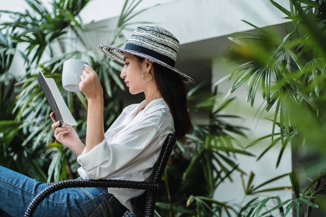 Popolo Coffee Sentul. Foto hanya sebagai ilustrasi, bukan tempat sebenarnya. Sumber: Pexels/Armin Rimoldi.