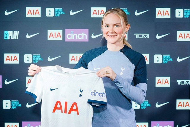 Matilda Vinberg resmi bergabung ke klub papan atas Inggris, Tottenham Hotspur.  Foto: Instagram/@spurswomen
