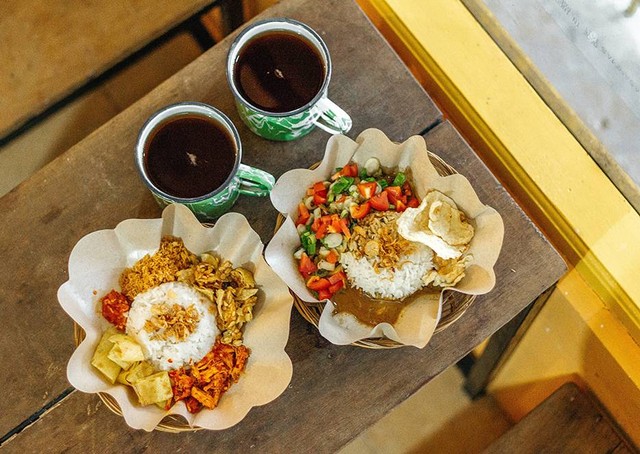 Ilustrasi tempat sarapan di sekitar alun-alun yogyakarta. Foto hanya ilustrasi, bukan tempat sebenarnya. Sumber: www.unsplash.com