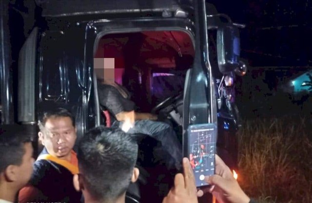 Sopir truk yang meninggal di dalam kendaraannya, Foto : Istimewa