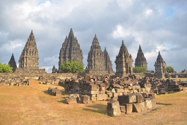 Ilustrasi peradaban tertua di Indonesia. Sumber: pixabay