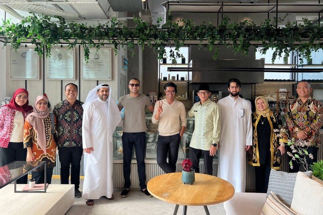 Menparekraf Sandiaga Uno melakukan kunjungan kerja ke Dubai, Uni Emirat Arab (UAE). Foto: Dok. Kemenparekraf