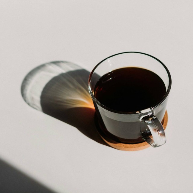 Kopi Trendy Temon. Foto Hanya Ilustrasi, Bukan Gambar Sebenarnya. Sumber: Unsplash/Ben Kolde