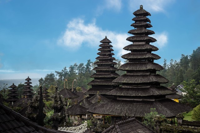 Ilustrasi areal tempat suci (nista mandala, madya mandala, utama mandala), sumber gambar: unsplash/Andrey