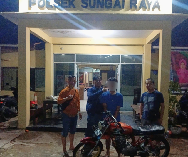 Pelaku pencurian motor diamankan Polres Kubu Raya. Foto: Dok. Polres Kubu Raya