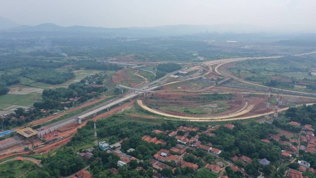 Jalan Tol Jakarta-Cikampek II Selatan (Japek II Selatan).  Foto: dok. PT Waskita Beton Precast Tbk