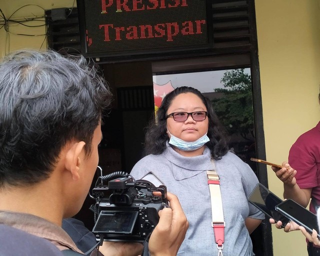 Kuasa Hukum Pelapor, Elna Febi Astusi saat dijumpai di Polresta Yogyakarta. (Foto : M Wulan)