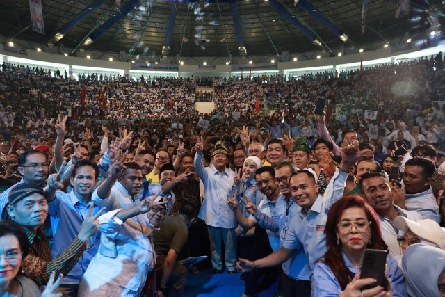 Capres nomor urut 2 Prabowo Subianto saat menghadiri Konsolidasi Relawan Prabowo-Gibran Provinsi Riau, di Gelanggang Remaja Pekanbaru, Selasa (9/1/2024). Foto: Dok. Istimewa