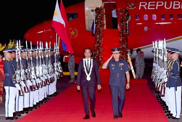 Presiden Jokowi tiba di Filipina, Selasa (9/1/2024). Foto: Rusman/Biro Pers Sekretariat Presiden