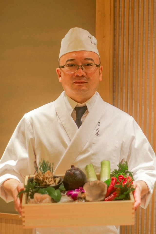 Sajian tempura omakase di Ginza Tenharu menggunakan bahan dasar yang diimpor langsung dari Jepang & sudah melalui proses quality control untuk memenuhi standar kualitas premium. Foto: Dok. Ginza Tenharu