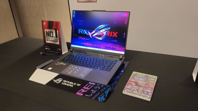 Asus akan meluncurkan jajaran laptop gaming ROG terbaru di 2024, salah satunya ROG Strix G16. Foto: Muhammad Fikrie/kumparan