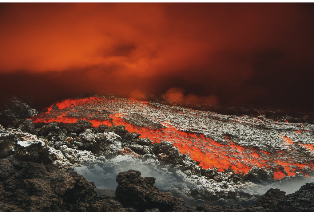 Ilustrasi contoh ekstrusi magma. Sumber foto: pixabay/ELG21