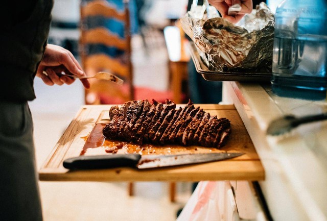 El Asador South American Restaurant Kemang. Foto hanya ilustrasi, bukan yang sebenarnya. Sumber: Pexels/Isaac Taylor