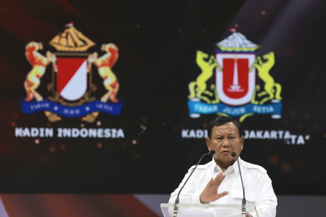 Capres 02 Prabowo Subianto menghadiri 'Dialog Capres Bersama Kadin: Menuju Indonesia Emas 2045' di Jakarta, Jumat (12/1). Foto: Dok. Istimewa
