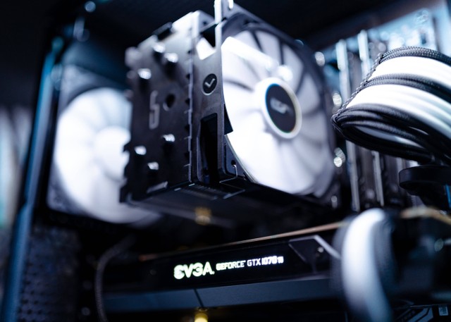 Ilustrasi cara cek suhu PC. Foto: pexels