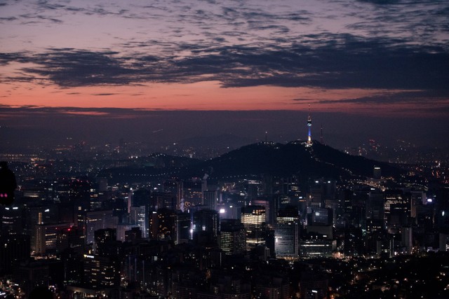 Ilustrasi Seoul ke Busan Berapa Jam? Foto: Unsplash/Yohan Cho
