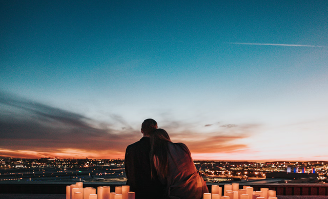 Aktivitas romantis di bandung. Foto hanya ilustrasi, bukan tempat sebenarnya. Sumber: Unsplash/Nathan Dumlao