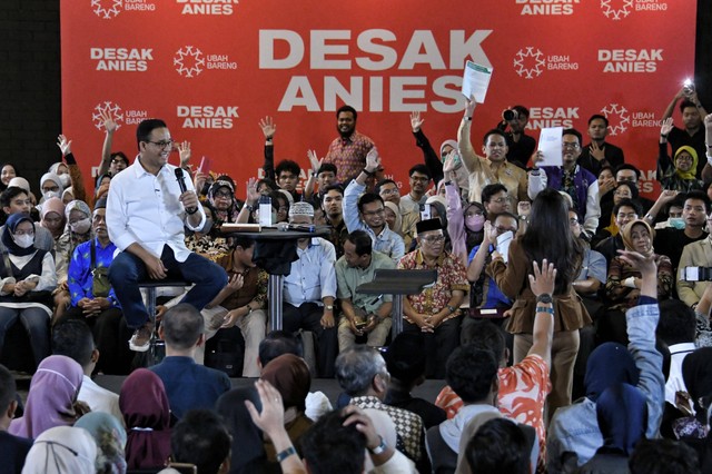 Capres nomor urut 01 Anies Baswedan hadiri Desak Anies bersama nakes di Half Patiunus, Kebayoran Baru, Jakarta Selatan, Kamis (18/1). Foto: Dok. Istimewa