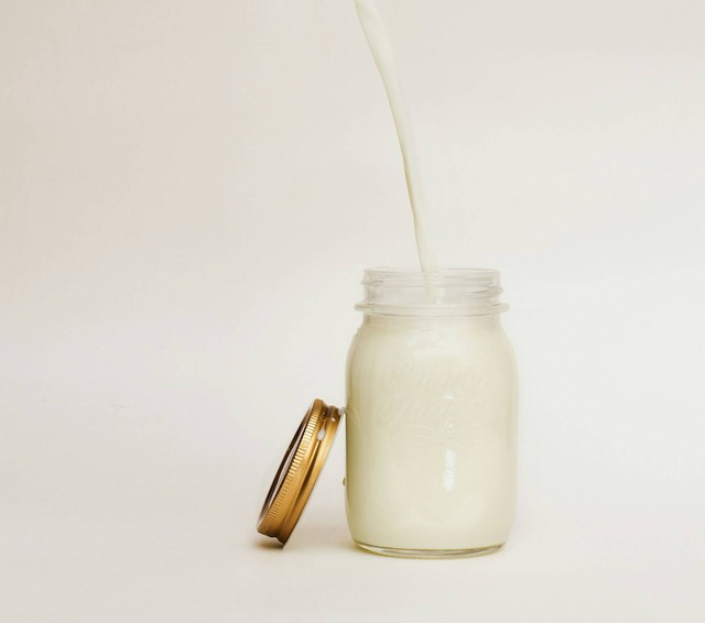 Apa Itu Condensed Milk? Ini Penjelasan dan Bedanya dengan Evaporated Milk. Foto: Unsplash