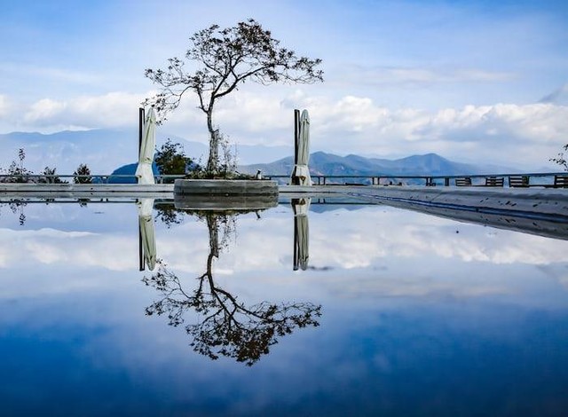 Ilustrasi Taman Rekreasi Kolam Renang Campuhan Yeh Kakul (Foto hanya ilustrasi, bukan tempat sebenarnya) Sumber: unsplash.com/ DIAO DARIUS