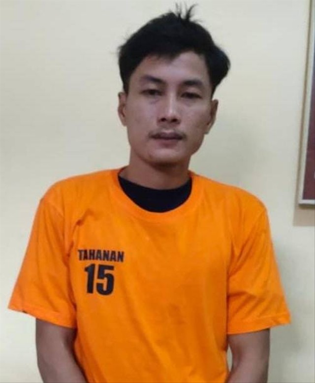 MRD (32 tahun) di Kabupaten Tojo Una-una, Sulawesi Tengah (Sulteng), ditangkap polisi karena bunuh istrinya. Foto: Dok. Istimewa