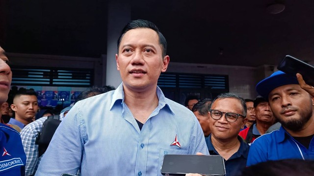 Ketua Umum Partai Demokrat, Agus Harimurti Yudhoyono (AHY), berkampanye di GOR Kridosono, Kota Yogyakarta, Jumat (19/1/2024). Foto: Arfiansyah Panji Purnandaru/kumparan