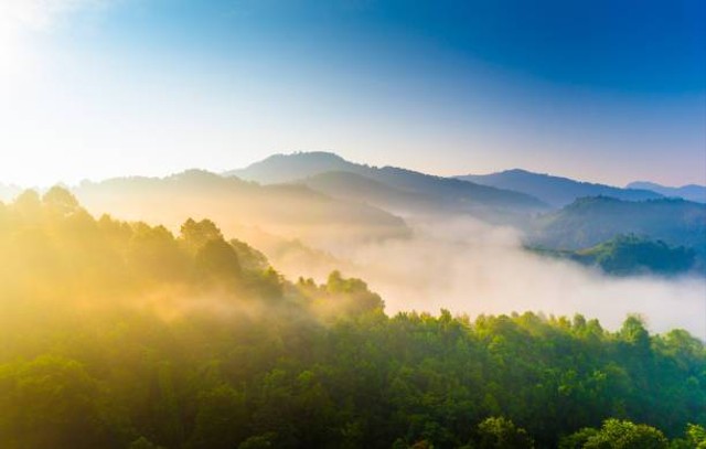 Ilustrasi Bukit Cinta Watu Prahu, Foto: Unsplash/primeimages.