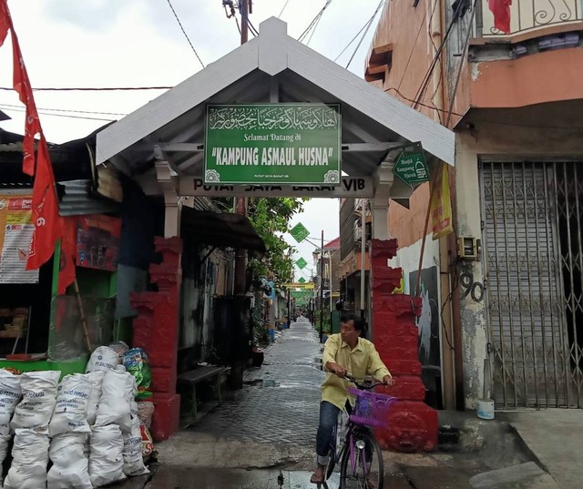 Kampung Asmaul Husna di kawasan eks lokalisasi Dolly, Surabaya. Foto-foto: Masruroh/Basra