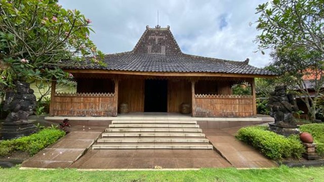 Ilustrasi fasilitas di restoran Imah Djoglo Bandung (foto bukanlah tempat sebenarnya). Sumber foto: Pixabay @Lutfiadi