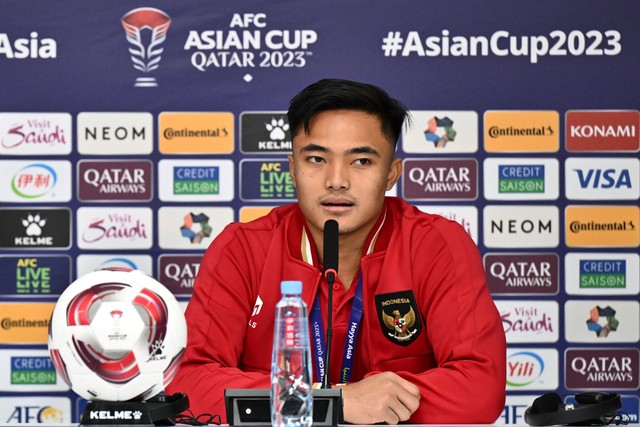 Ernando Ari usai laga Timnas Indonesia vs Vietnam dalam matchday kedua Grup D Piala Asia di Abdullah Bin Khalifa Stadium, Qatar, pada Jumat (19/1/2024). Foto: PSSI