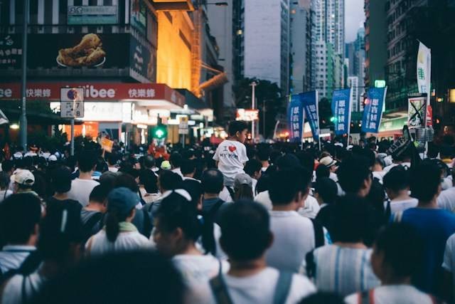 Contoh Kalimat Populasi. Foto hanya ilustrasi. Sumber foto: Unsplash/Joseph