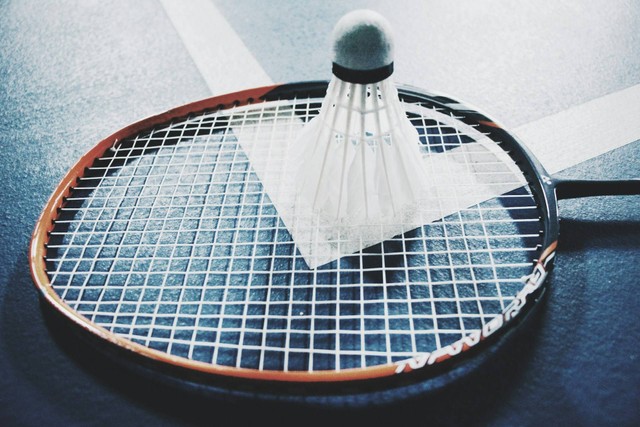 Supreme Arena Badminton. Foto hanya ilustrasi, bukan tempat sebenarnya. Sumber: Unsplash/Frame Harirak