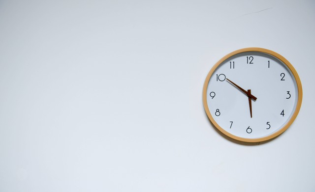 Jam operasional Perpusnas merujuk pada waktu atau periode di mana Perpusnas dapat memberikan layanan kepada publik. Foto: Pexels.com