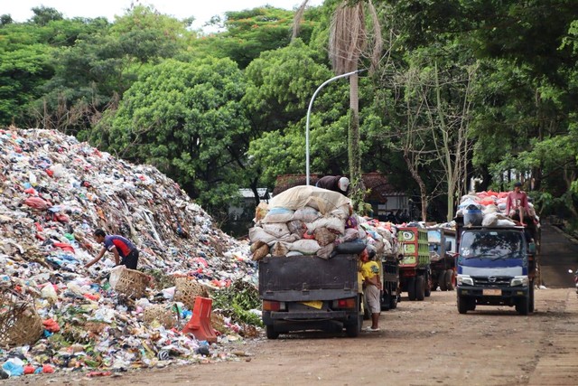 Cianjur Tetapkan Status Darurat Sampah | Kumparan.com