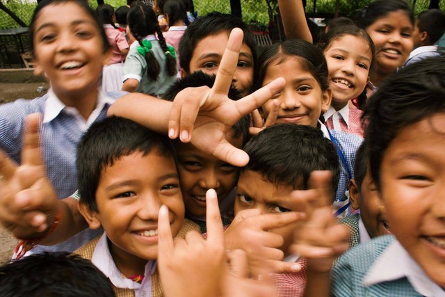 Tuliskan perwujudan sikap bersatu dalam keberagaman di lingkungan sekolah. Foto hanya ilustrasi, bukan yang sebenarnya. Sumber: Pexels/Rebecca Zaal