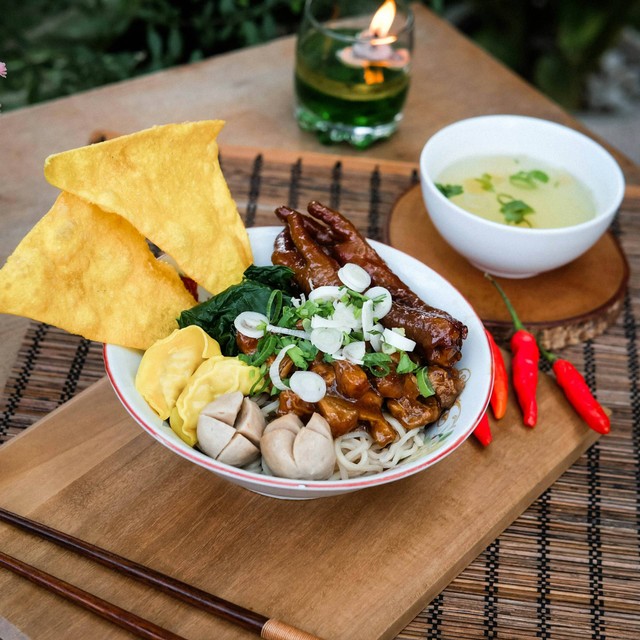 Bakmi di Jakarta Pusat. Foto hanya ilustrasi, bukan tempat sebenarnya. Sumber: Unsplash/r eris prayatama