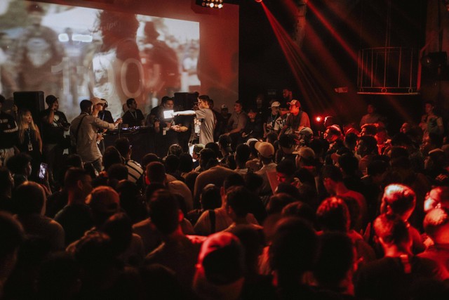 Lokasi Polarisasi Musikal di Jakarta. Foto: Pexels/Luis Quintero.