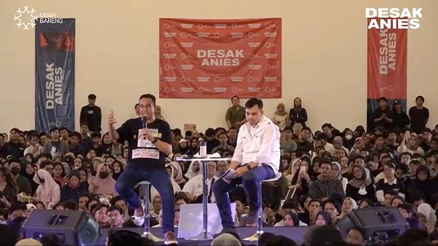 Capres nomor urut 01 Anies Baswedan dan tumblr di Desak Anies Yogyakarta.  Foto: Youtube/Anies Baswedan