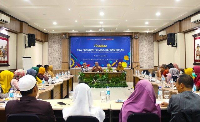 Biro Sumber Daya Manusia (BSDM) Universitas Ahmad Dahlan (UAD) menggelar pelatihan pra pensiun untuk tenaga kependidikan (Dok. BSDM UAD)