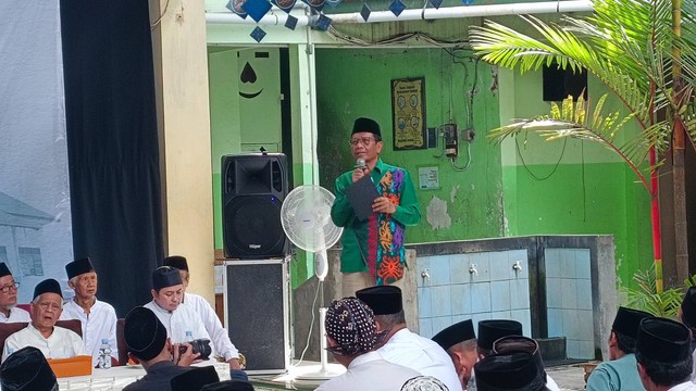 Menko Polhukam Mahfud MD saat di dialog kebangsaan di Pondok Pesantren An Nur, Ngrukem, Pendowoharjo, Kapanewon Sewon, Kabupaten Bantul, Rabu (24/1/2024). Foto: Arfiansyah Panji Purnandaru/kumparan