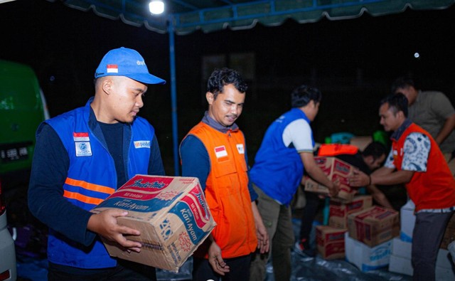DT Peduli Riau Salurkan Bantuan Banjir di Rokan Hilir