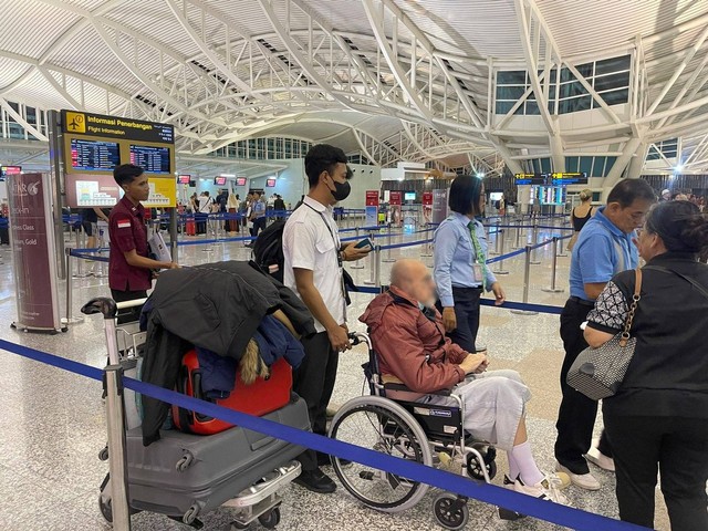 Deportasi WN Belgia melalui Bandara Ngurah Rai, Bali - IST