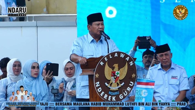 Capres 02 Prabowo Subianto dalam acara Daru Bersalawat 'Seribu Ulama-Sejuta Santri' di Serang, Banten, Sabtu (27/1/2024). Foto: Youtube/Jwara Creative