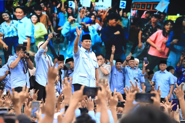 Capres 02 Prabowo Subianto dalam acara Ndaru Bershalawat 'Seribu Ulama-Sejuta Santri' di Serang, Banten, Sabtu (27/1/2024). Foto: Dok. Istimewa