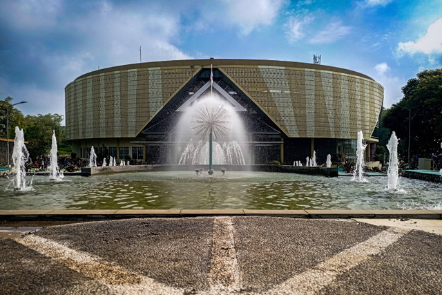 Ilustrasi Universitas Padjadjaran (Unpad). Foto: Shutterstock