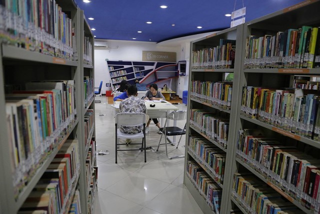 Perpustakaan Kota Surabaya di kompleks Balai Pemuda. Foto: Diskominfo Surabaya