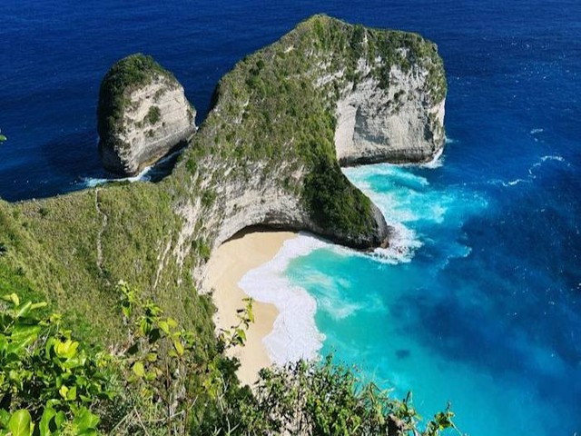 Ilustrasi Kelingking Beach Nusa Penida. Sumber: unsplash.com/ Daryl Hann